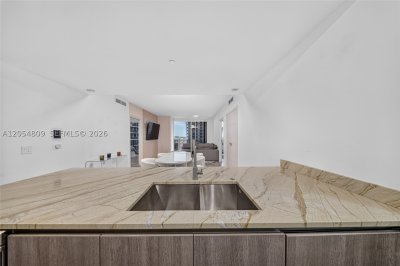 Comprar apartamento en SLS Lux Brickell 3010