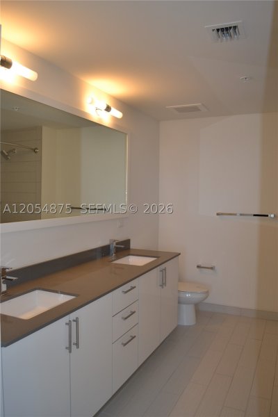 Alquiler de apartamento en Nine at Mary Brickell Village 3302