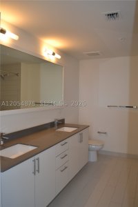 Alquiler de apartamento en Nine at Mary Brickell Village 3302