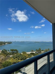 Comprar apartamento en Blue Condominium 1205