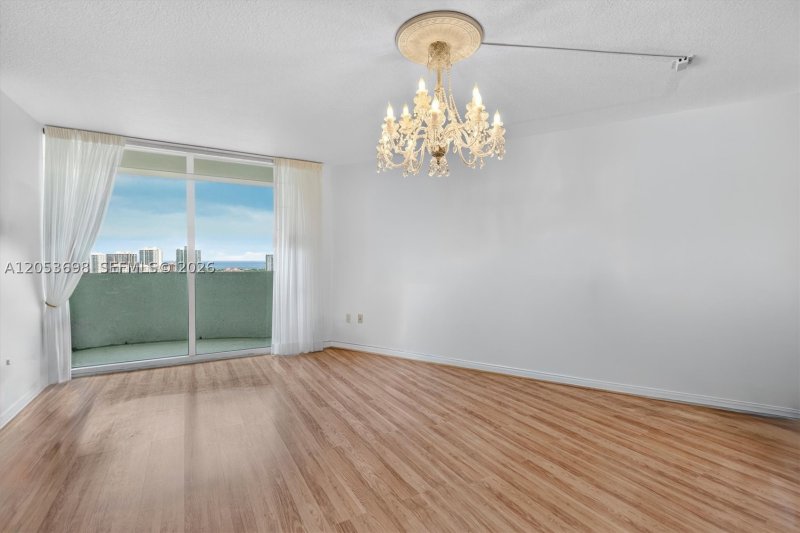 Condo for sale at Turnberry On The Green 2401
