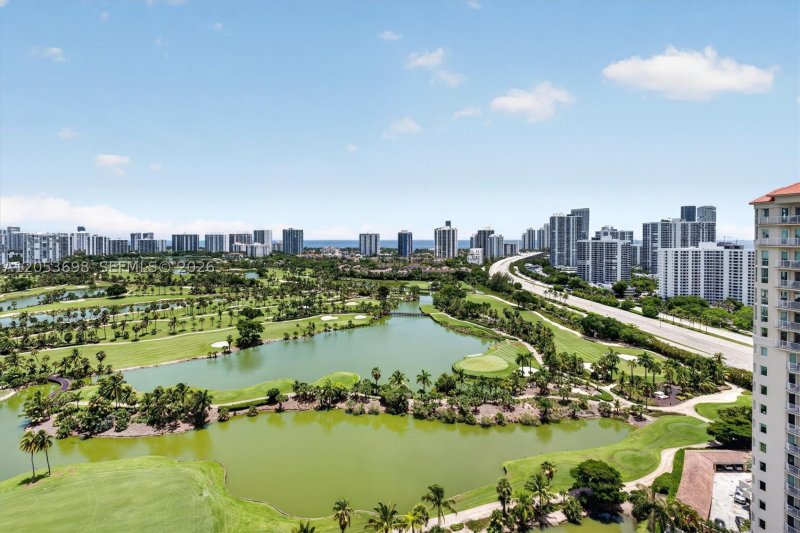 Condo for sale at Turnberry On The Green 2401