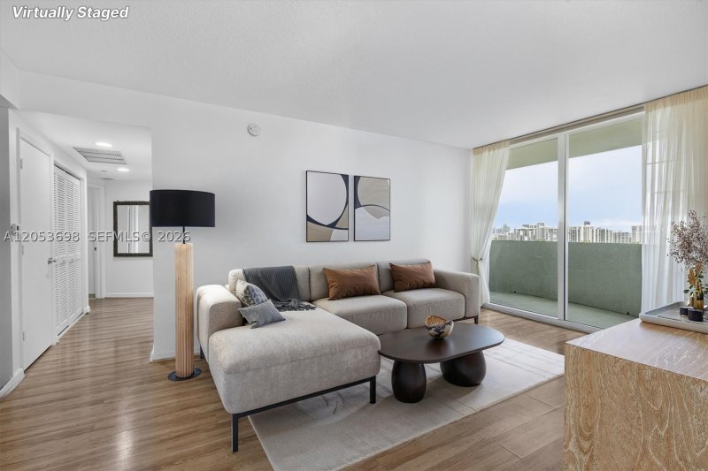 Condo for sale at Turnberry On The Green 2401