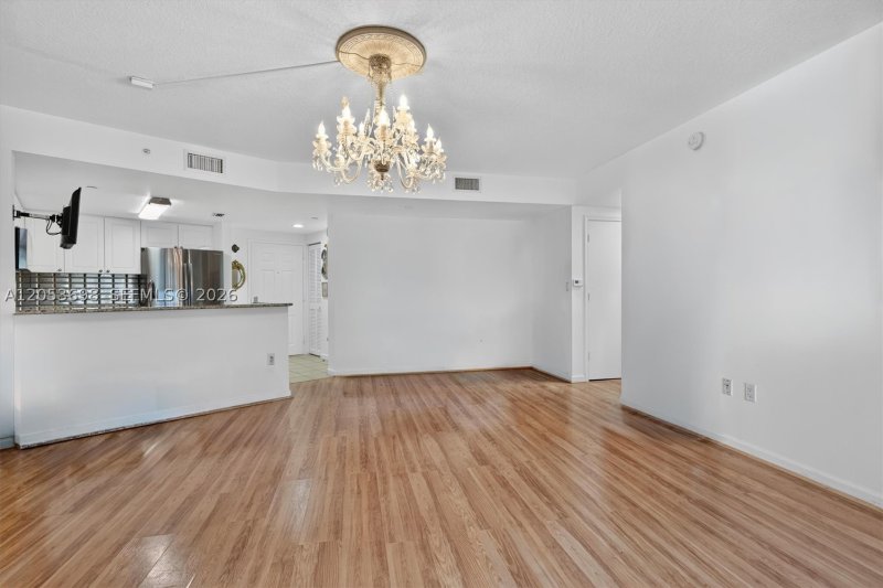 Condo for sale at Turnberry On The Green 2401