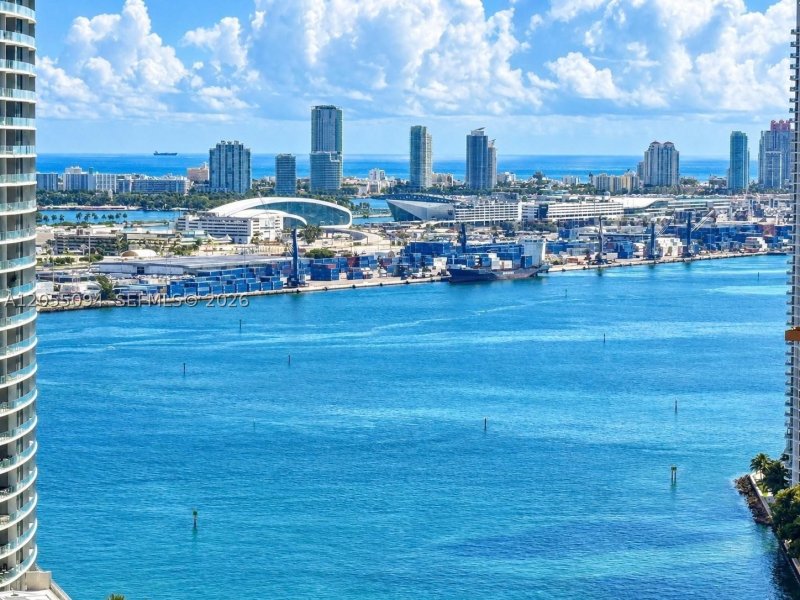 Comprar apartamento en Brickell on the River North 3712
