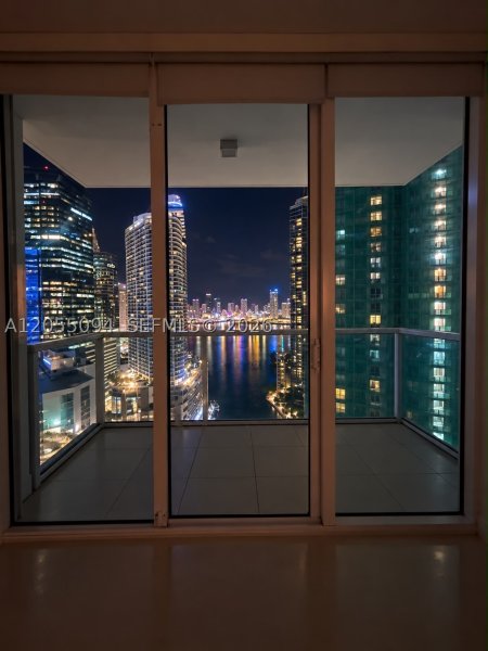 Comprar apartamento en Brickell on the River North 3712