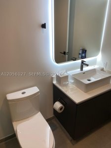 Comprar apartamento en YotelPad Miami 1910
