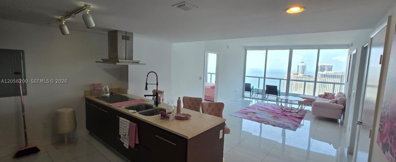 Apartment for rent at Icon Brickell Tower II 4205