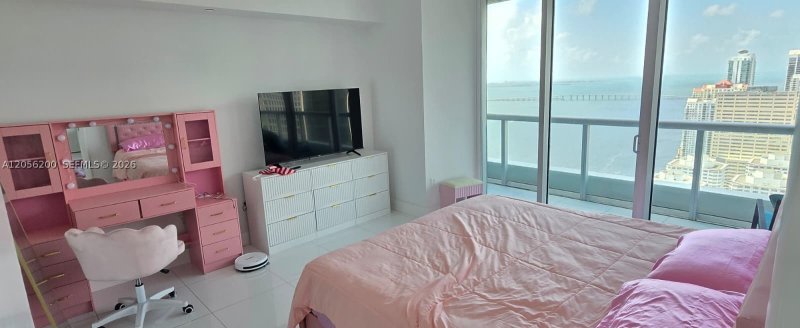 Apartment for rent at Icon Brickell Tower II 4205