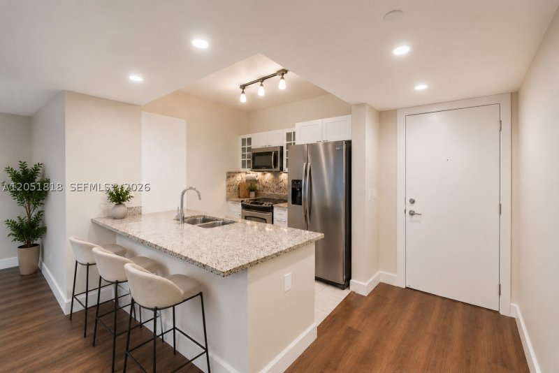Condo for sale at The Plaza Tower I 1905