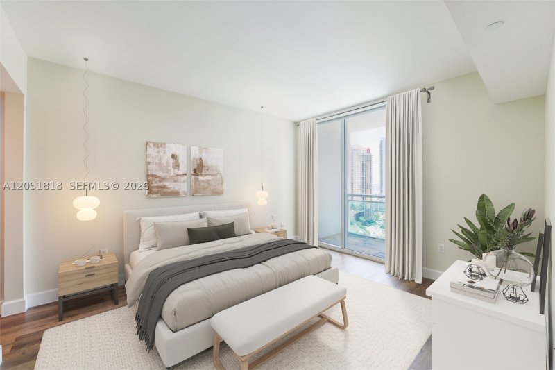 Condo for sale at The Plaza Tower I 1905