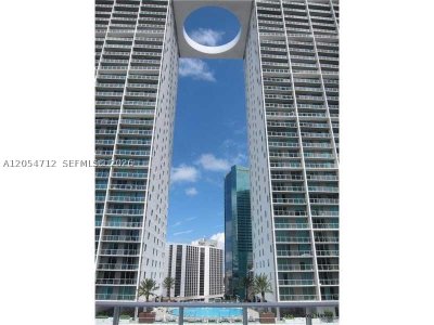 Comprar apartamento en 500 Brickell East Tower 2303