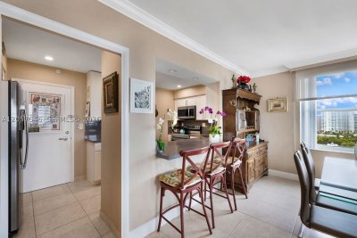 Comprar apartamento no Coral Ridge Towers North 1216