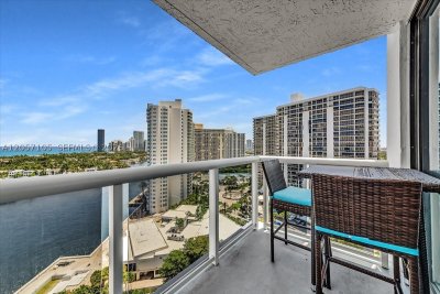 Comprar apartamento en Waterview 2048