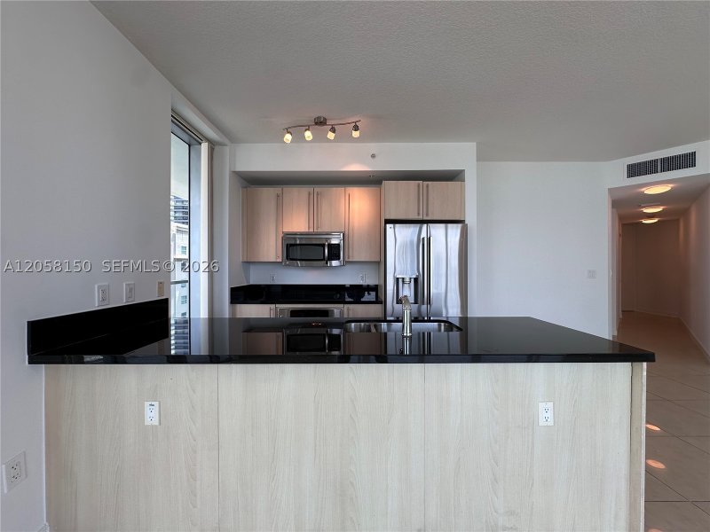 Apartment for rent at Axis on Brickell North Tower 1525-N