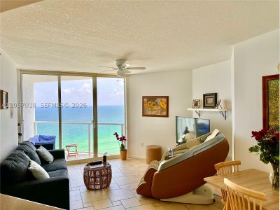 La Perla Apt #2309