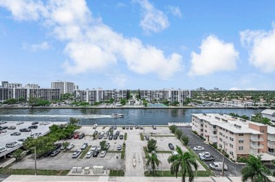 Comprar apartamento no Aquarius Towers 1008