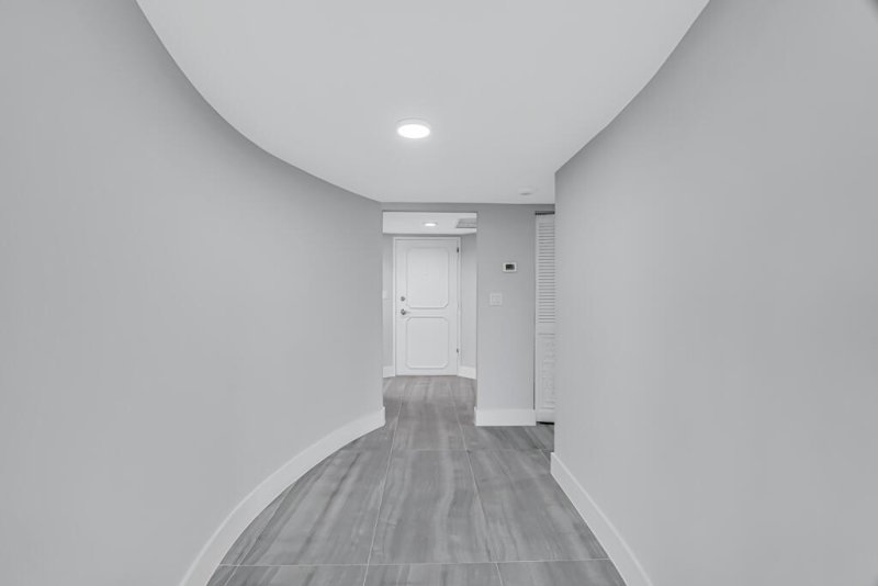 Condo for sale at Aquarius Towers 1008