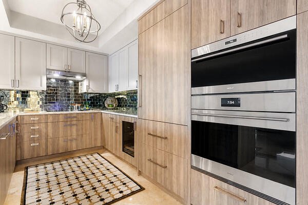 Condo for sale at Jackson Tower 1103f