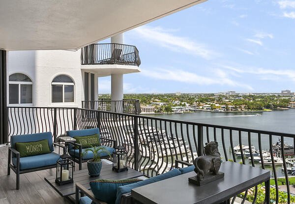 Condo for sale at Jackson Tower 1103f