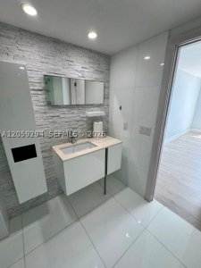 Aluguel de apartamento no Nirvana 2 C303