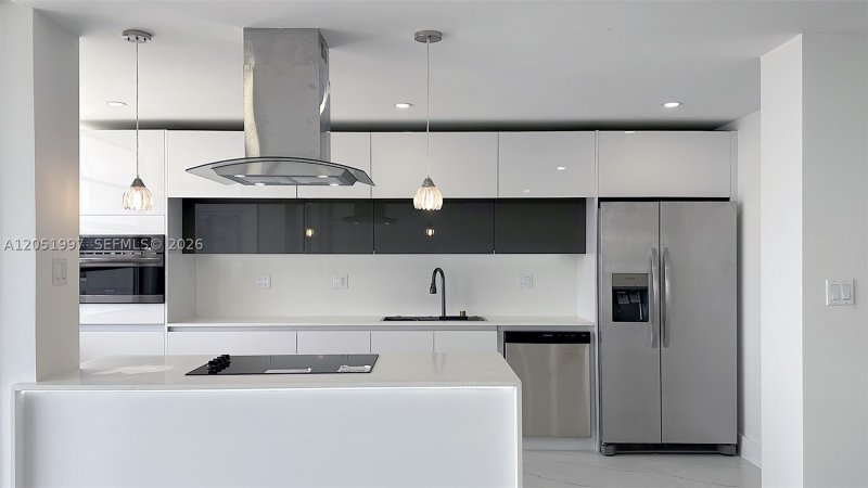 Apartment for rent at Del Prado South Tower 1204