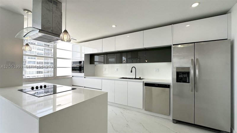 Apartment for rent at Del Prado South Tower 1204