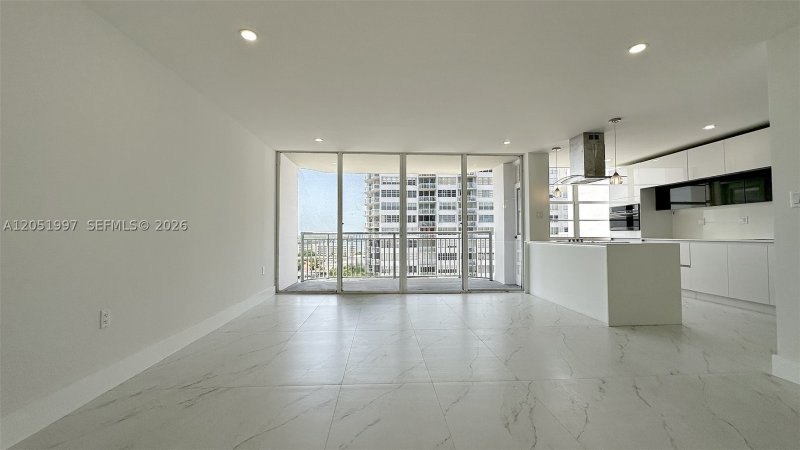 Apartment for rent at Del Prado South Tower 1204