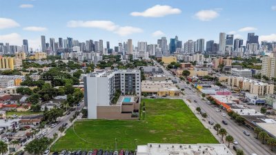 Comprar apartamento no Centralis Residences 305