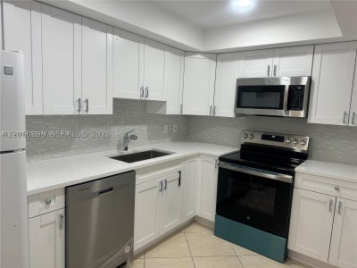 Aluguel de apartamento no Coastal Towers 320