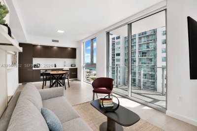 Comprar apartamento en YotelPad Miami 2000