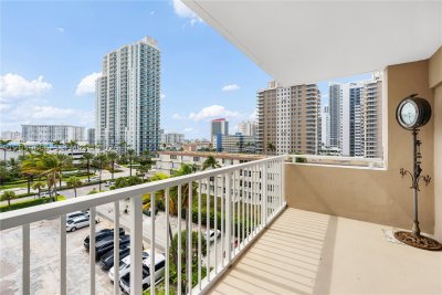 Comprar apartamento en The Hemispheres 5F