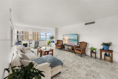 Comprar apartamento en The Hemispheres 5F