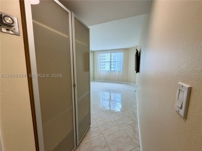 Aluguel de apartamento no The Hemispheres 6N