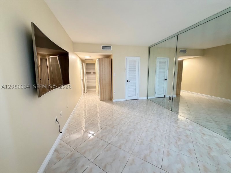 Apartment for rent at The Hemispheres 6N