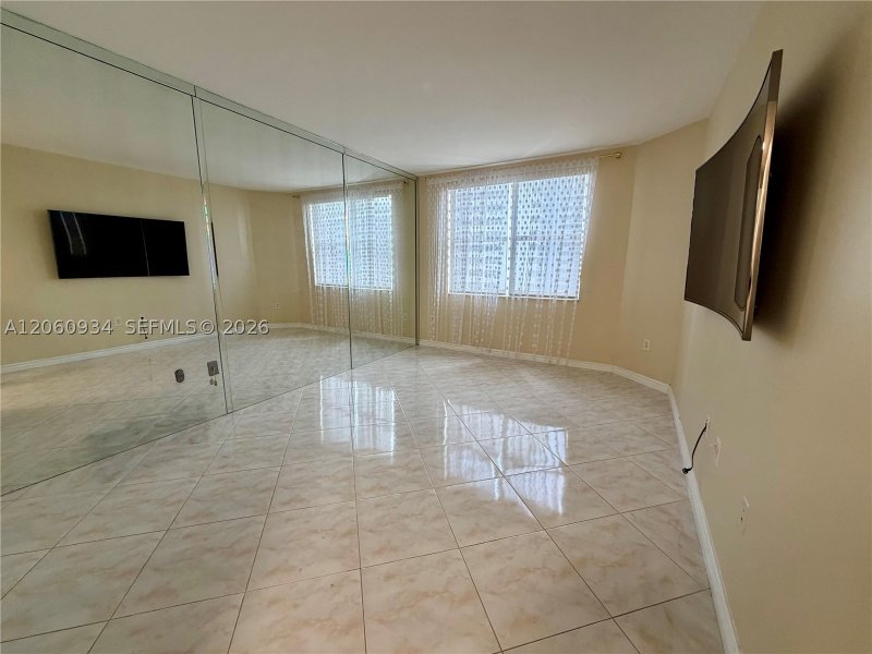 Apartment for rent at The Hemispheres 6N