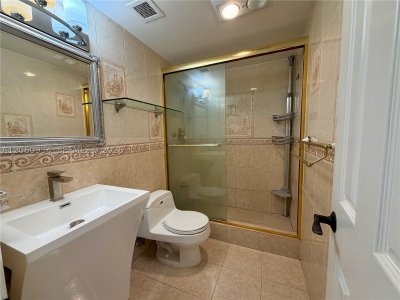 Aluguel de apartamento no The Hemispheres 6N