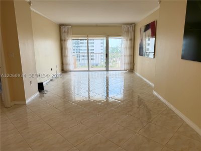 Aluguel de apartamento no The Hemispheres 6N