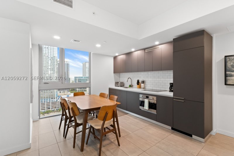 Condo for sale at YotelPad Miami 2202