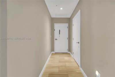 Comprar apartamento no Brickell Ten 2201