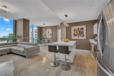 Comprar apartamento no Brickell Ten 2201