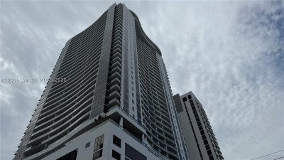 Aluguel de apartamento no Canvas 2511