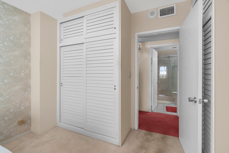 Condo for sale at Coral Ridge Towers North 618