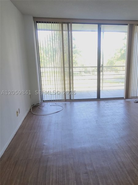 Condo for sale at Biscaya 310