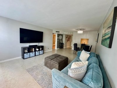 Comprar apartamento en East Point Towers 315