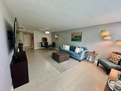 Comprar apartamento en East Point Towers 315