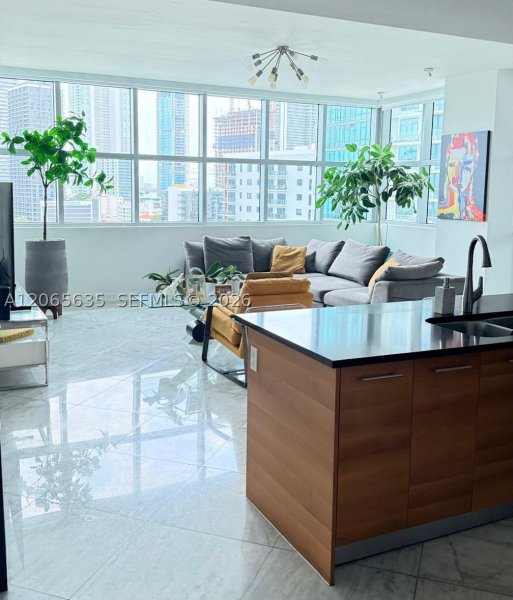 Apartment for rent at Midtown Miami 4 H1102