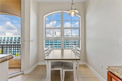 Comprar apartamento en Alaqua 707