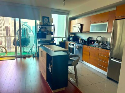 Comprar apartamento no Vizcayne Everglades On The Bay 3707