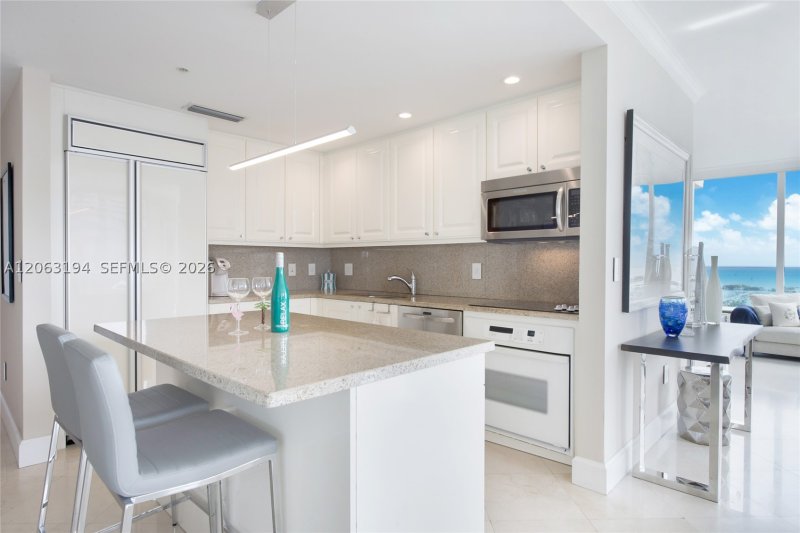 Apartment for rent at Ritz Carlton Coconut Grove 1003